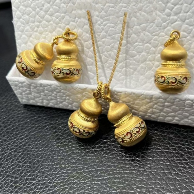 Złoty wisiorek z motywem szczę – Ethnic Fashion Boutique recenzja i cena